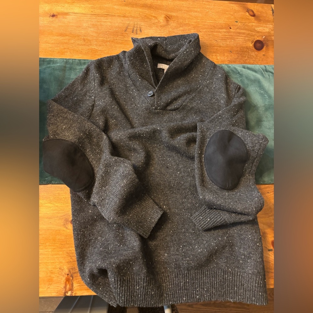 Men's Gray Sweater with Elbow Patches